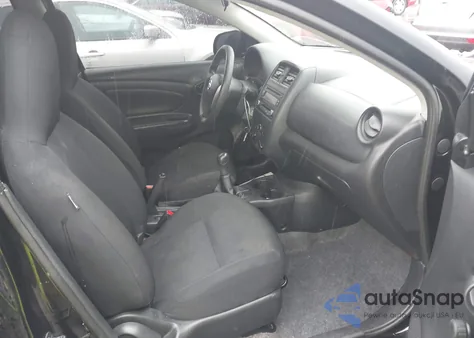 2015 Nissan Versa 1.6 S из США, поврежденный, VIN 3N1CN7AP5FL862258